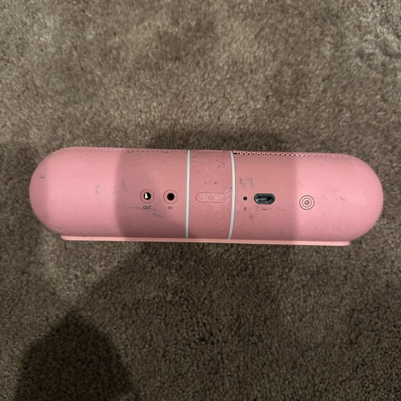 Nicki Minaj Pink beats pill - Picture 5 of 6